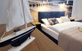 Dom gościnny z restauracją - Rejs